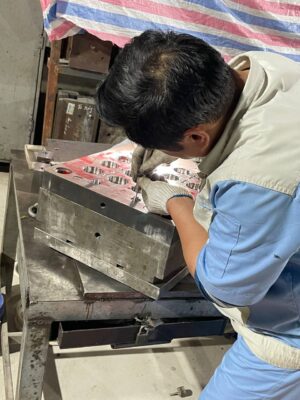 xuong-san-xuat-nhua